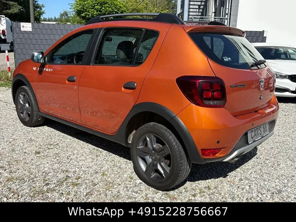 Gebraucht Dacia Sandero Celebration 90 PS (66 kW) 2018 Orange Limousine