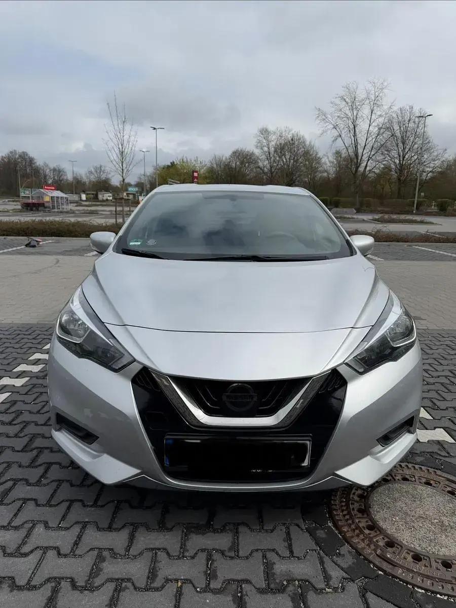 Gebraucht Nissan Micra Acenta 101 PS (74 kW) 2019 Grau Kleinwagen