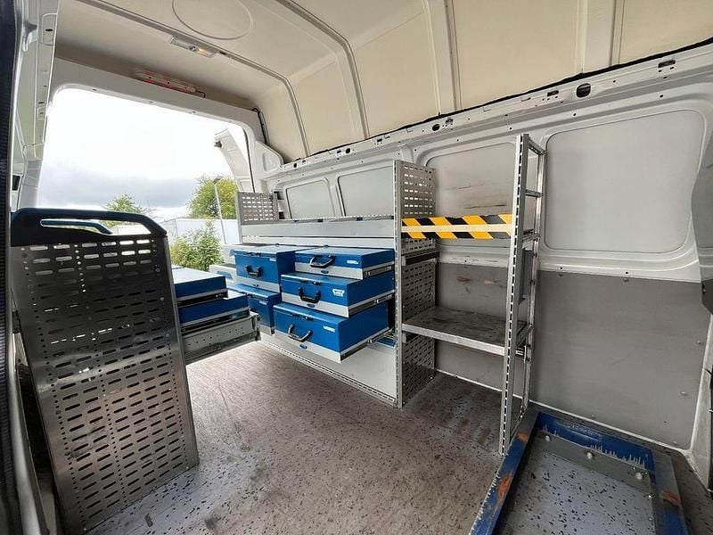 Weiß Gebraucht 2019 VW T6.1 Van | 15.290 € - Bild 1/4