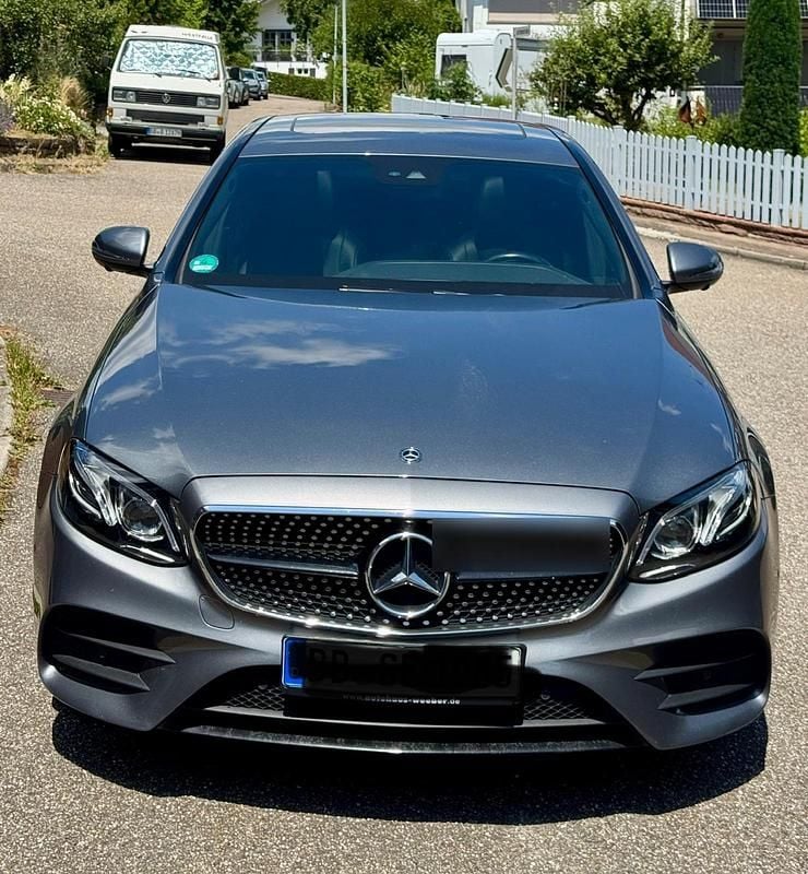 Gebraucht Mercedes E350 AMG 299 PS (219 kW) 2018 Grau Limousine