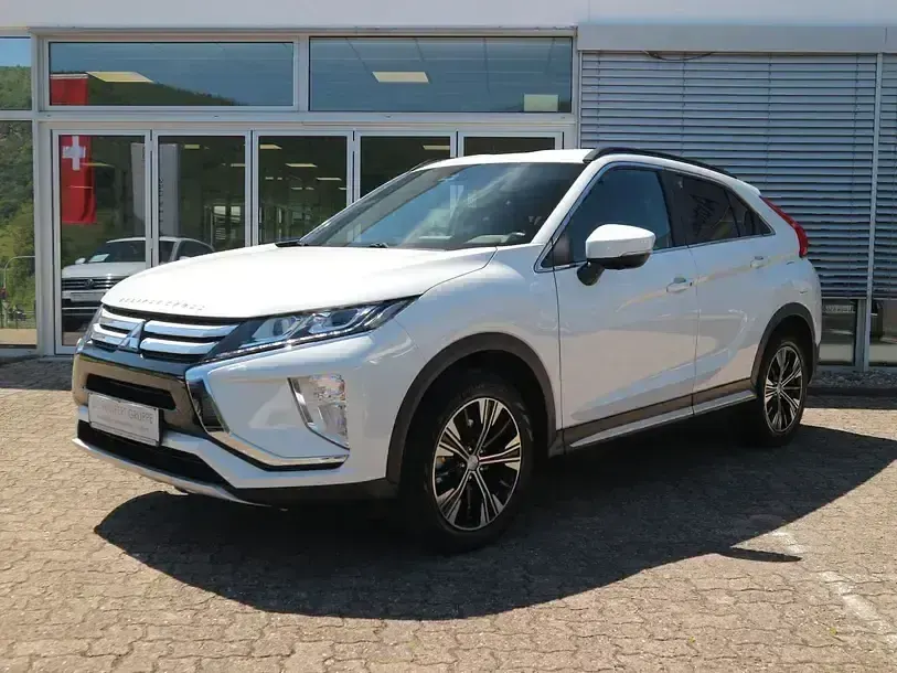 Gebraucht Mitsubishi Eclipse Cross Active 148 PS (108 kW) 2020 Weiß SUV