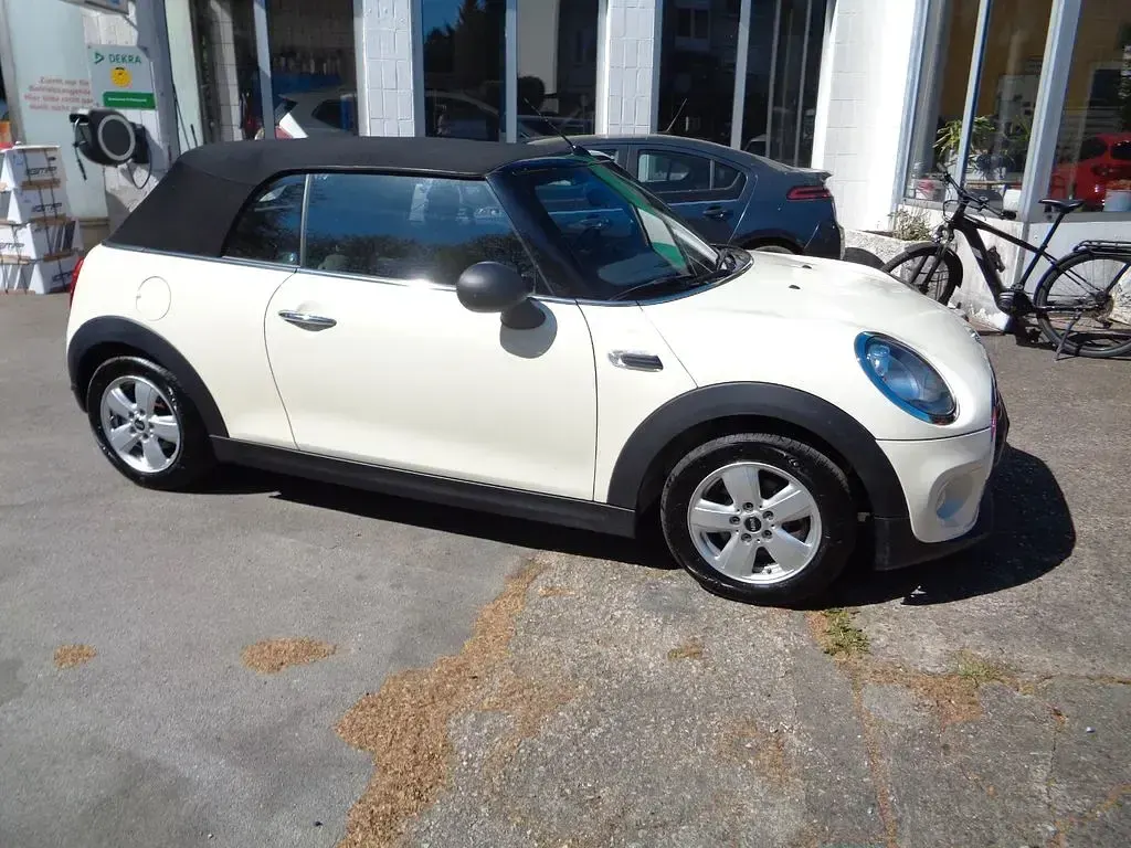 Second-hand Mini One Cabriolet 102 CP (75 kW) 2017 Alb Cabrio