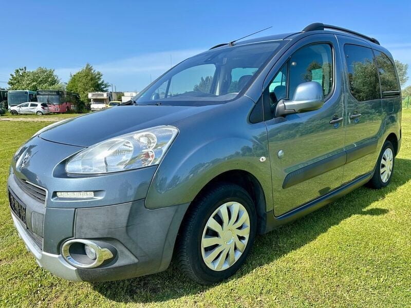 Grau Gebraucht 2013 Peugeot Partner Tepee Outdoor Van / Kleinbus | 3.000 € (Fairer Preis) - Bild 1/4