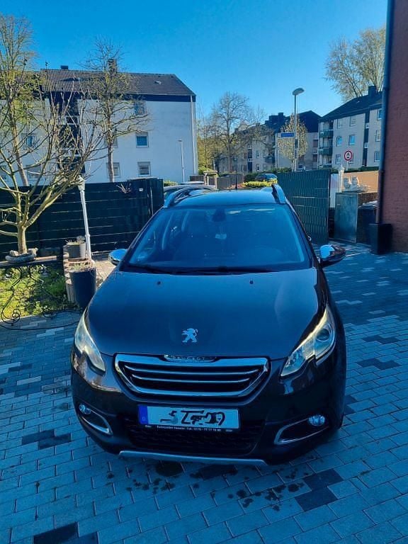 Gebraucht Peugeot 2008 Active 120 PS (88 kW) 2014 Braun SUV