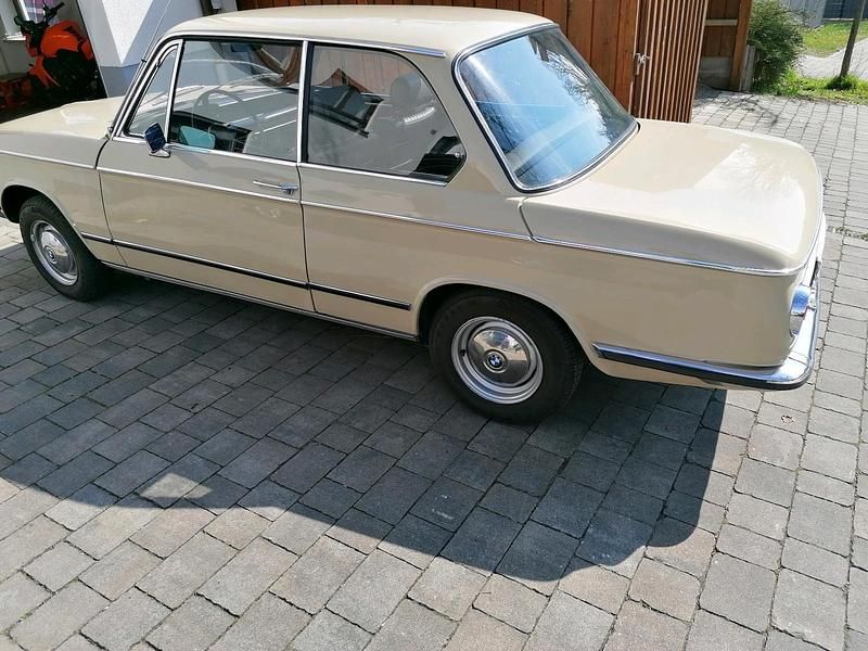 Gebraucht BMW 1602 84 PS (61 kW) 1971 Beige Limousine