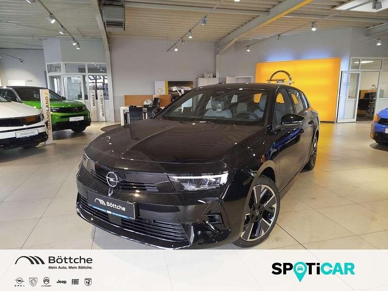 Neu Opel Astra Basis 114 kW (156 PS) 2026 Lackierung schwarz perla nera/typ aussenverkleidung metallic perlmutt Kombi