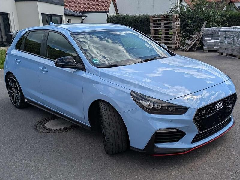 Blau Gebraucht 2019 Hyundai i30 N Performance Limousine | 22.900 € (Fairer Preis) - Bild 1/4