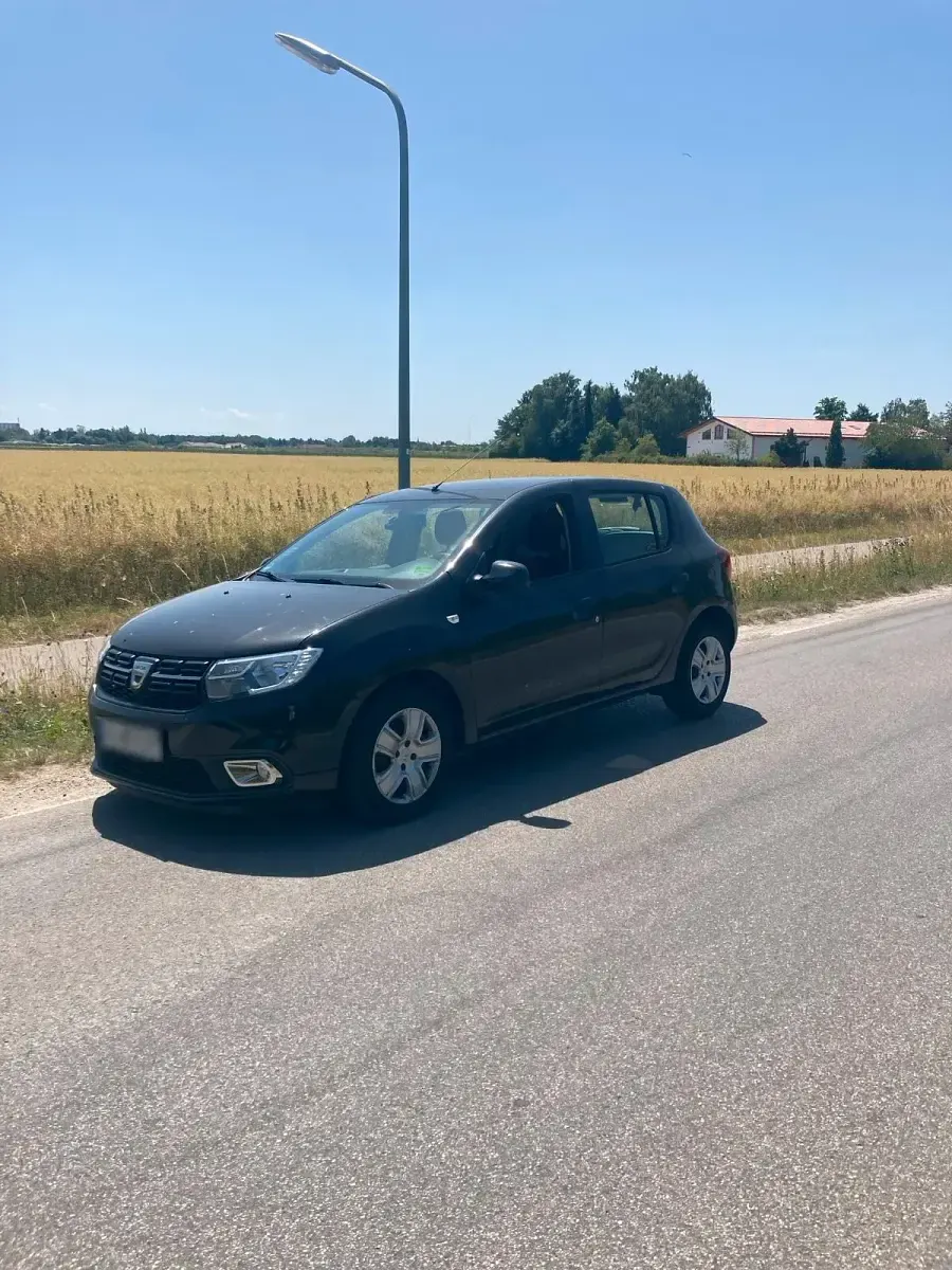 Gebraucht Dacia Sandero 90 PS (66 kW) 2019 Schwarz Limousine