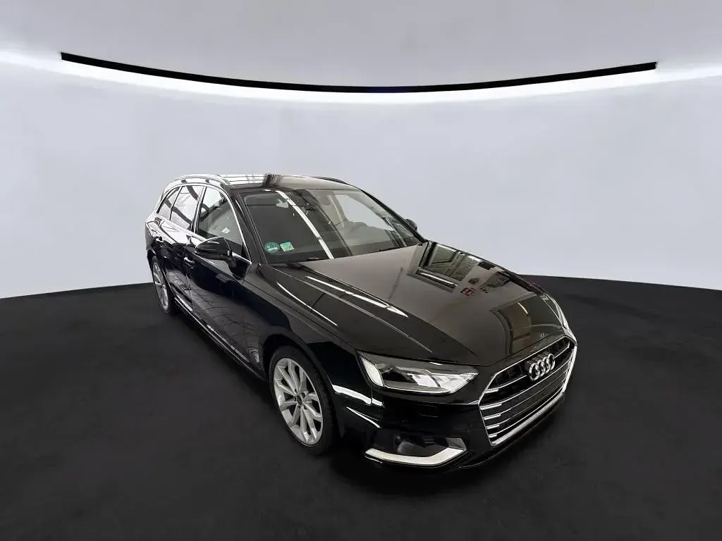 Gebraucht Audi A4 Advanced 150 PS (110 kW) 2023 Schwarz Kombi
