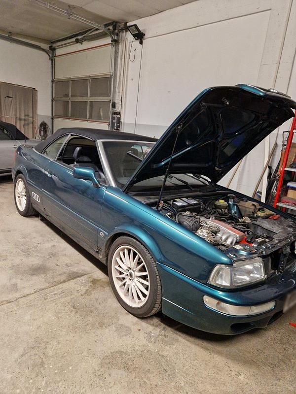 Second-hand Audi 80 133 CP (97 kW) 1992 Verde Cabrio