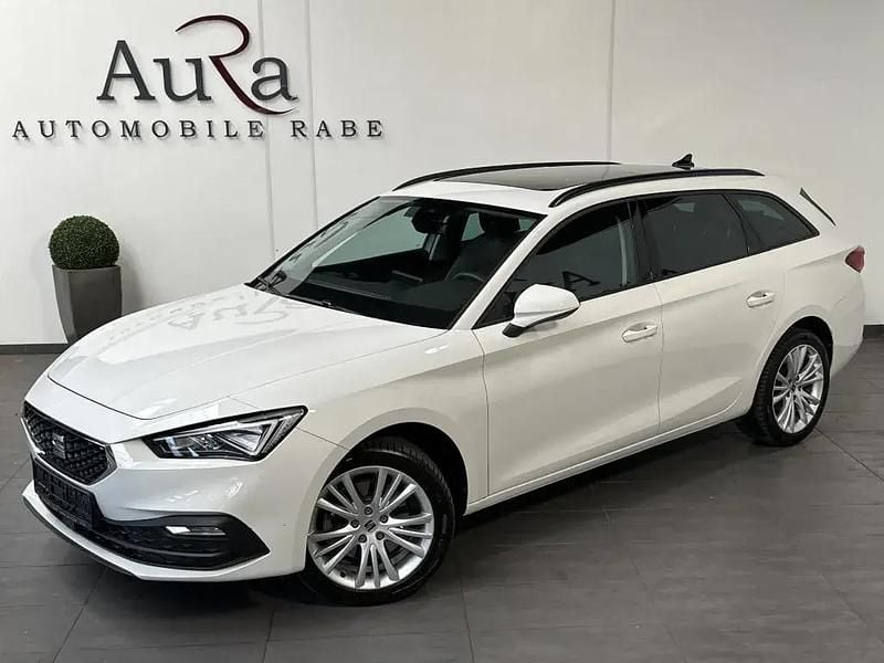 Candy weiss Gebraucht 2023 Seat Leon Kombi | 22.749 € (Fairer Preis) - Bild 1/4