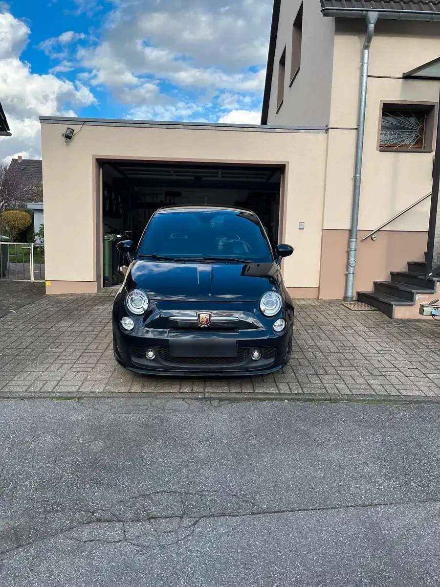 Gebraucht Fiat 500 Abarth 135 PS (99 kW) 2011 Schwarz Kleinwagen