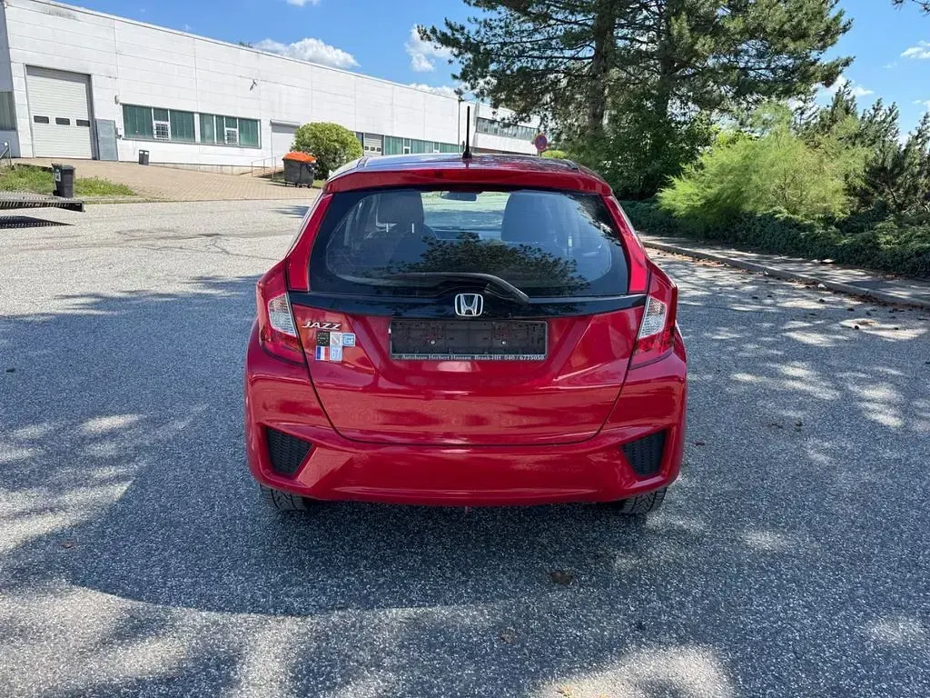 Gebraucht Honda Jazz Trend 102 PS (75 kW) 2016 Rot Kleinwagen