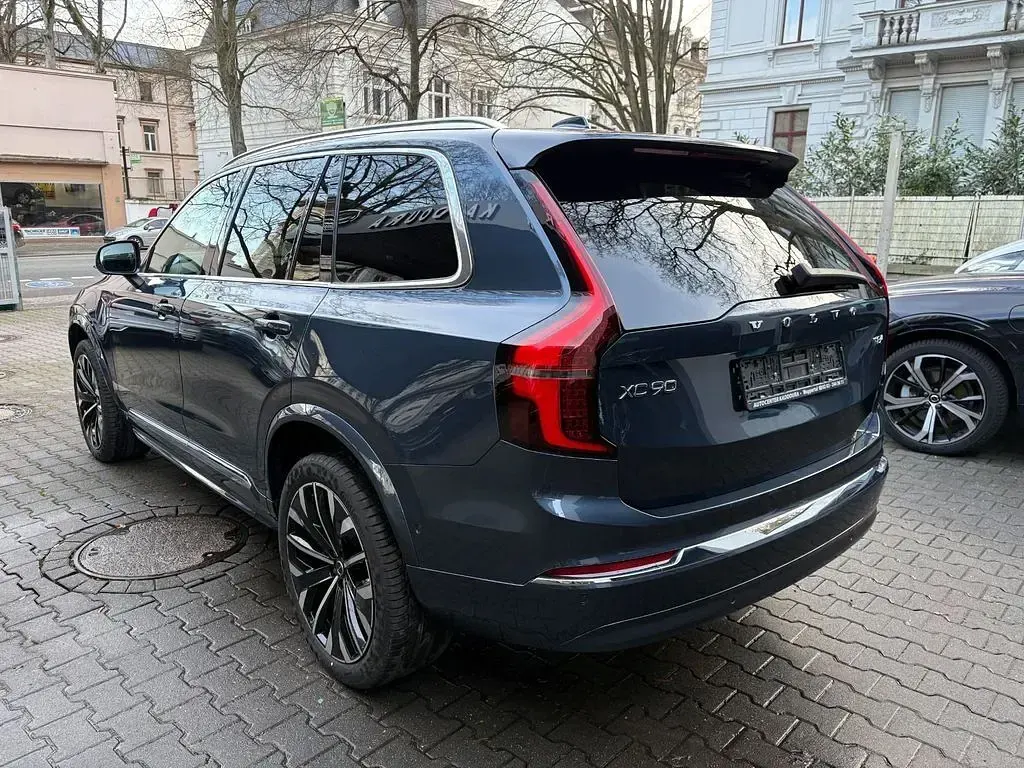 Gebraucht Volvo XC90 Plus 250 PS (183 kW) 2025 Blau SUV