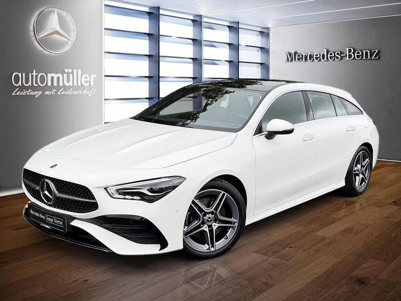 Weiß Gebraucht 2024 Mercedes CLA200 AMG Limousine | 35.640 € (Fairer Preis) - Bild 1/3