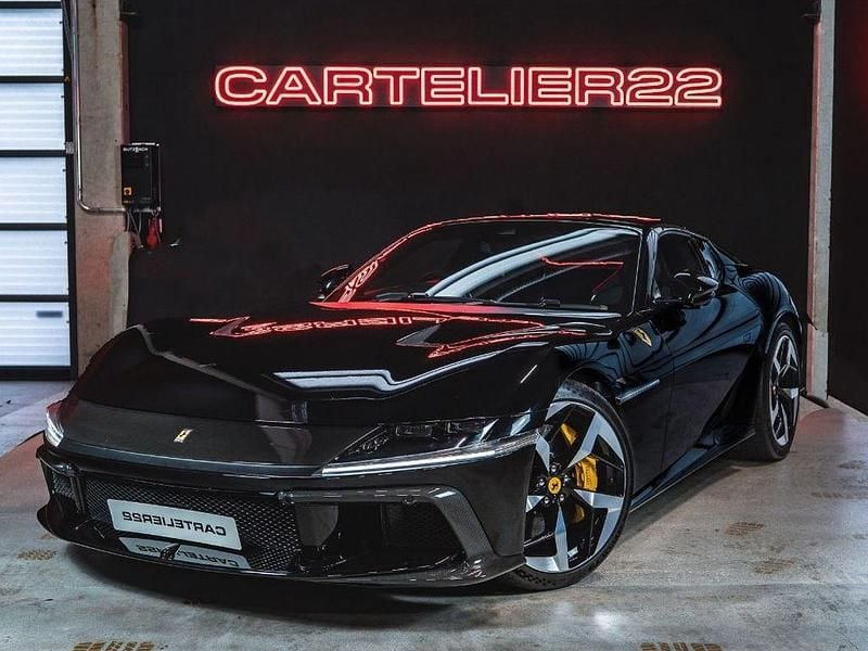 Neu Ferrari 12 Cilindri 831 PS (611 kW) 2025 Schwarz Cabrio