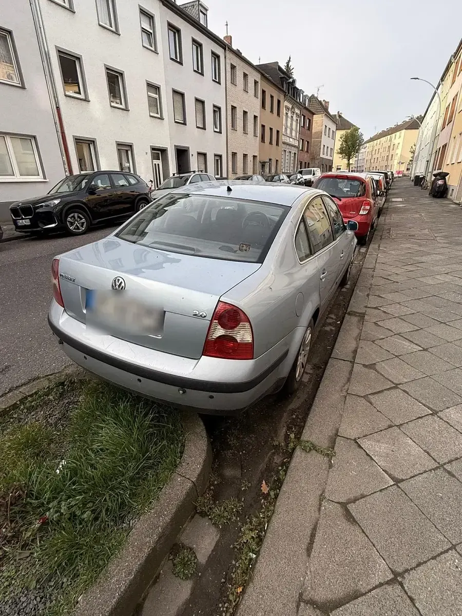 Używany VW Passat 115 KM (84 kW) 2001 Sedan/Limuzyna