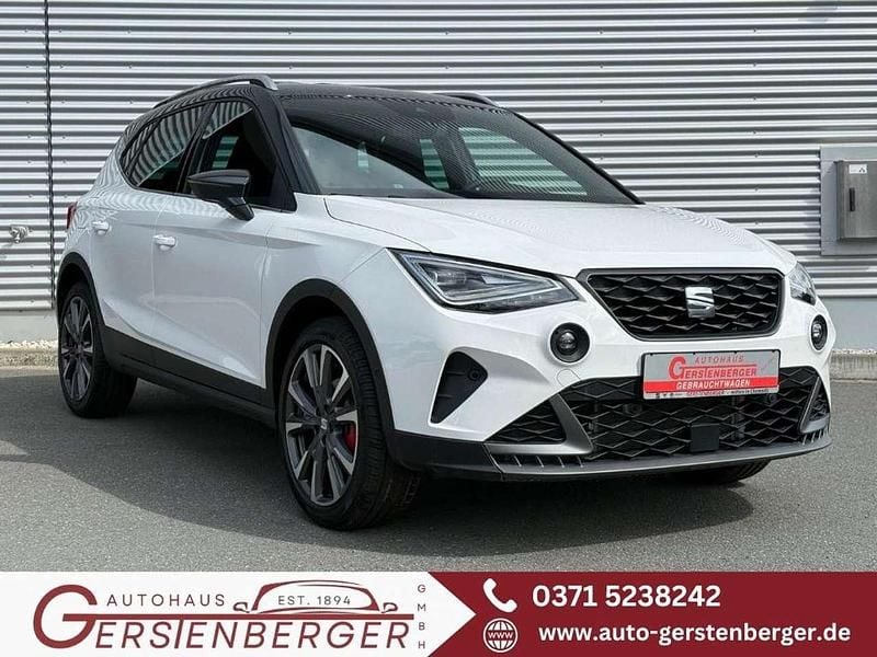 "candy" weiss Neu 2025 Seat Arona FR SUV | 28.550 € (Fairer Preis) - Bild 1/4