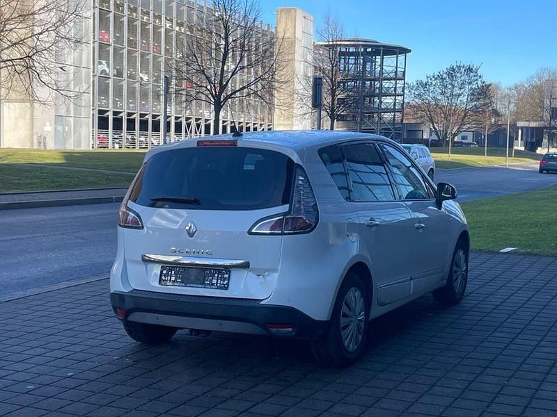 Gebraucht Renault Scénic III Bose Edition 132 PS (97 kW) 2014 Van / Kleinbus