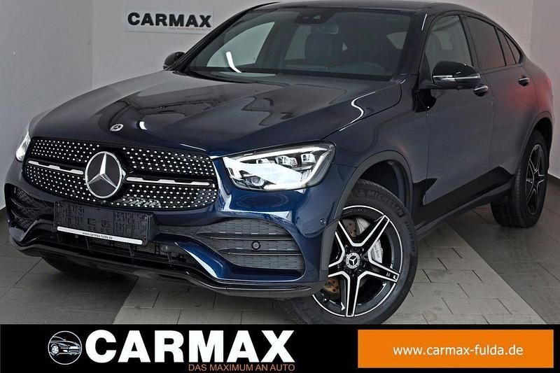 Blau Gebraucht 2022 Mercedes GLC300e AMG Coupé | 46.900 € (Fairer Preis) - Bild 1/4