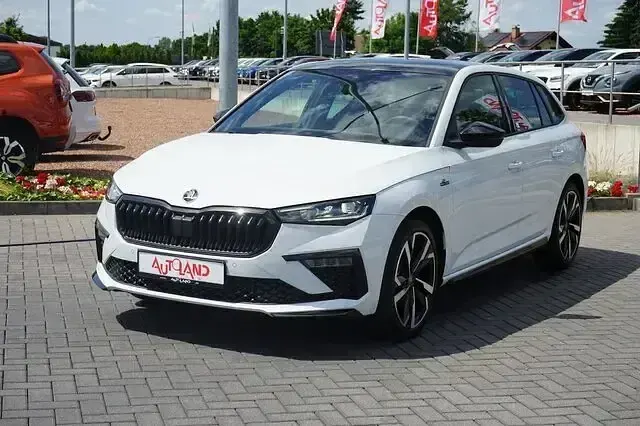 Neu Skoda Scala Monte Carlo 150 PS (110 kW) 2026 Weiß Kleinwagen