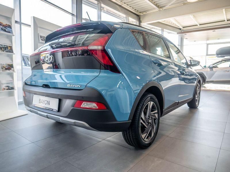 Gebraucht Hyundai Bayon Select 84 PS (61 kW) 2022 Farbe: blau SUV