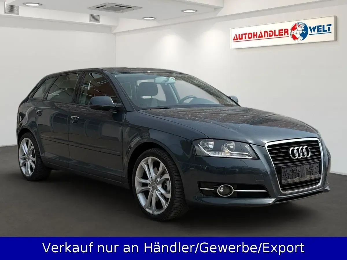 Gebraucht Audi A3 Attraction 200 PS (147 kW) 2010 Grau Kleinwagen