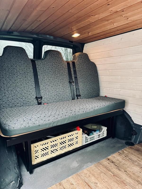 Gebraucht VW Transporter 140 PS (102 kW) 2016 Grau Van