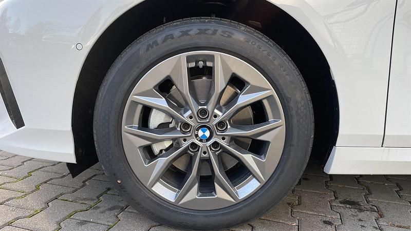 Neu BMW 120 Efficient Dynamics 170 PS (125 kW) 2026 Alpinweiß uni Kleinwagen