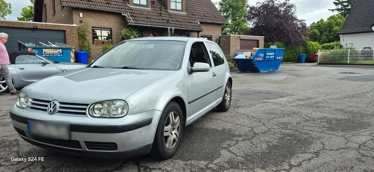 Gebraucht VW Golf IV 105 PS (77 kW) 2001 Silber Kleinwagen