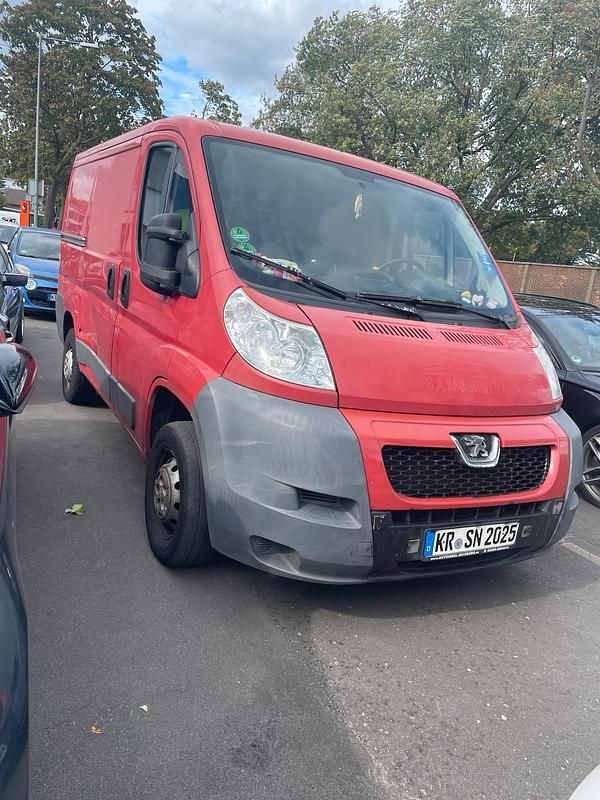 Rot Gebraucht 2011 Peugeot Boxer Van | 3.750 € (Superpreis) - Bild 1/4