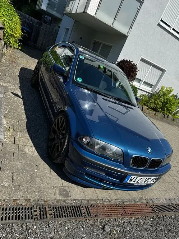 Gebraucht BMW 325 Performance 192 PS (141 kW) 2001 Blau Limousine