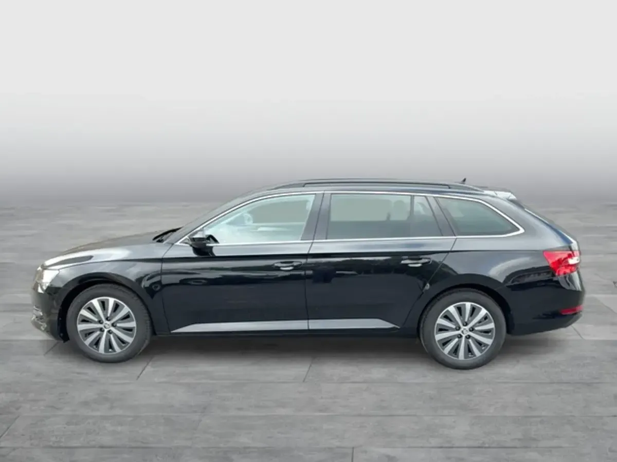 Gebraucht Skoda Superb Ambition 200 PS (147 kW) 2024 Schwarz Kombi