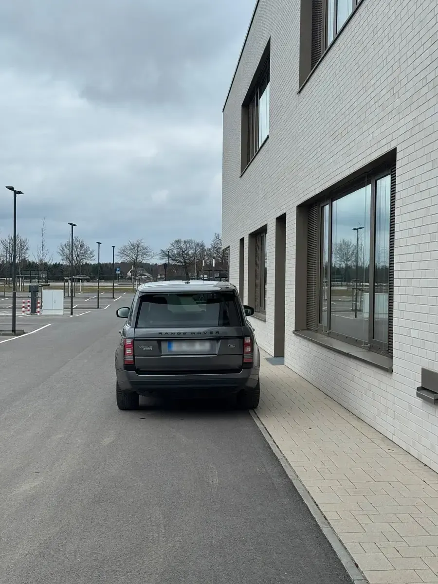 Gebraucht Land Rover Range Rover Vogue 340 PS (250 kW) 2014 Grau SUV