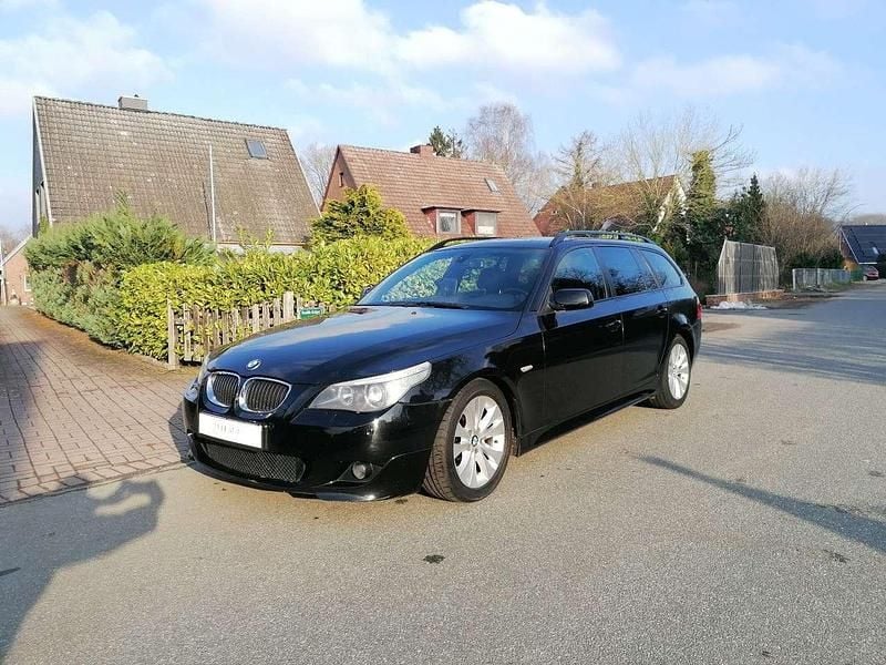 Schwarz Gebraucht 2006 BMW 530 M Sport Kombi | 4.990 € (Superpreis) - Bild 1/4
