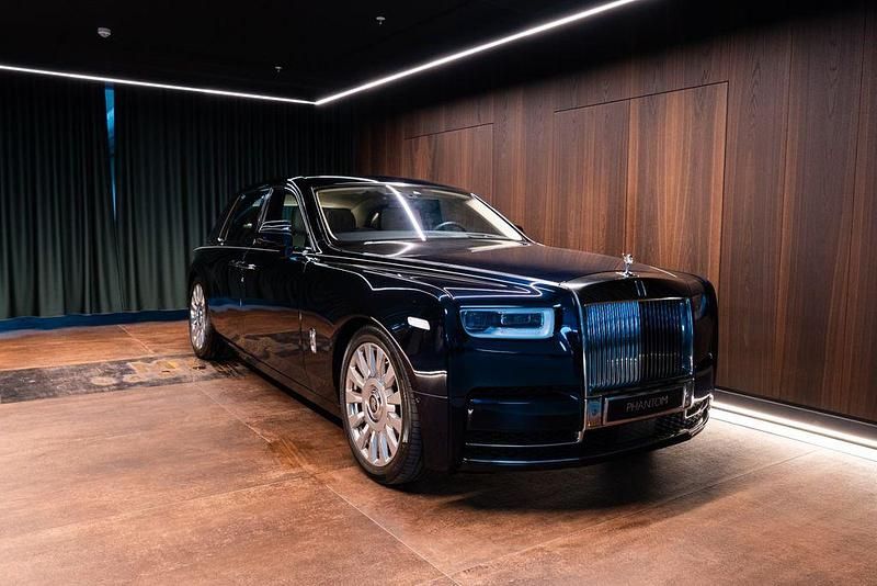 Gebraucht Rolls Royce Phantom 563 PS (414 kW) 2018 Blau Limousine