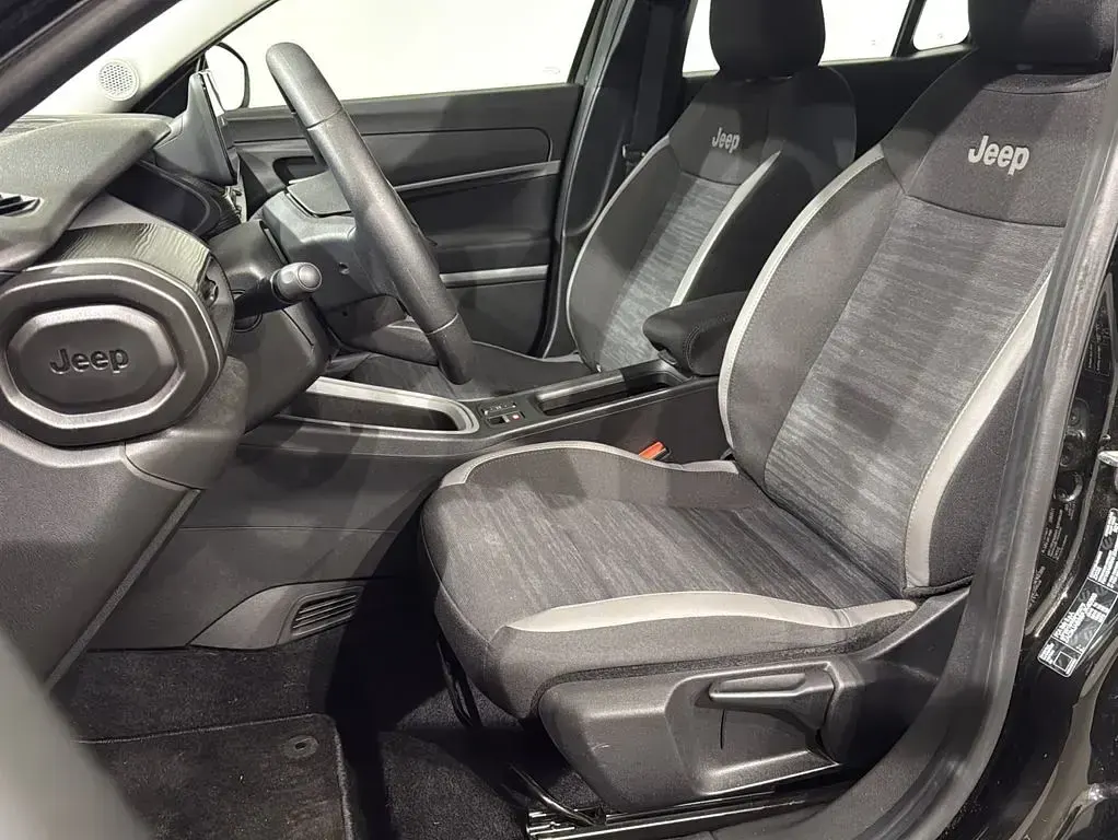 Gebraucht Jeep Avenger EV Longitude 114 kW (156 PS) 2023 Schwarz SUV