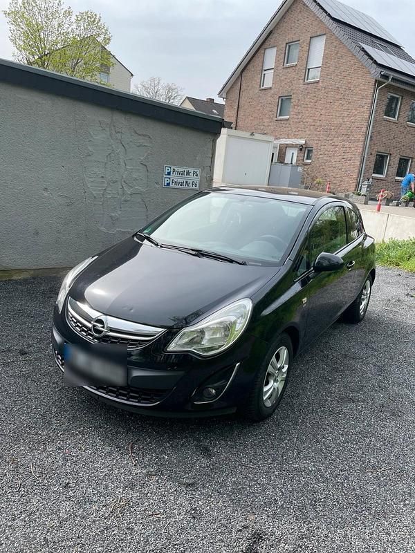 Second-hand Opel Corsa 83 CP (61 kW) 2011 Negru Hatchback