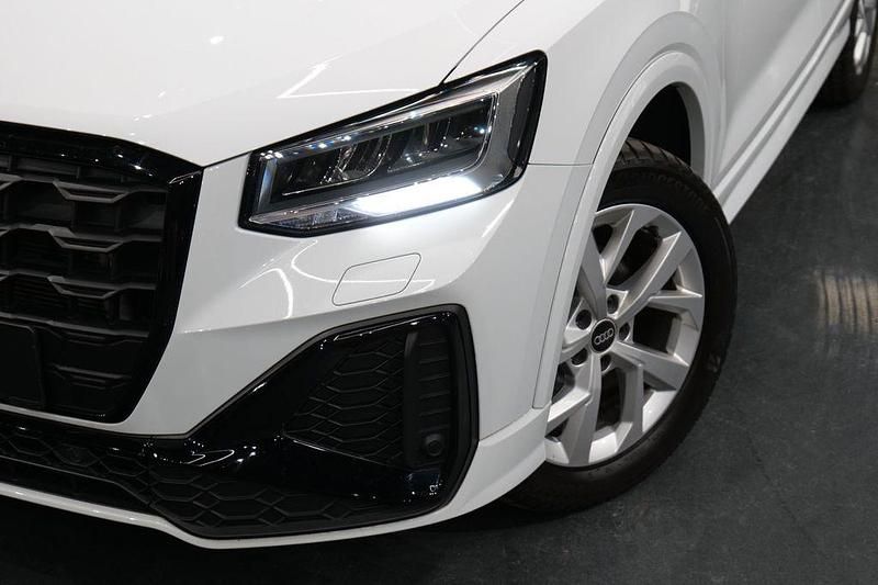 Gebraucht Audi Q2 S-Line 150 PS (110 kW) 2023 Weiß SUV