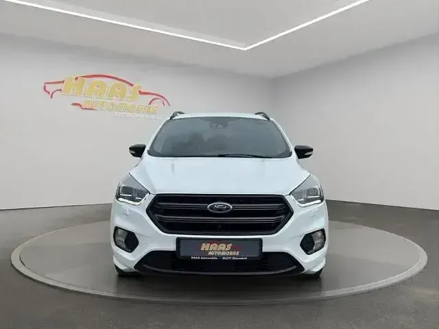 Gebraucht Ford Kuga ST-Line 231 PS (169 kW) 2019 Weiß SUV