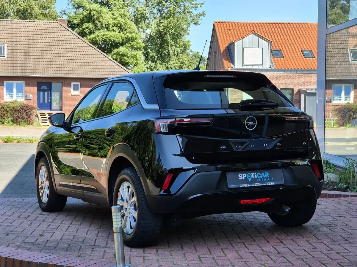 Gebraucht Opel Mokka-e Edition 100 kW (136 PS) 2022 Diamant schwarz SUV