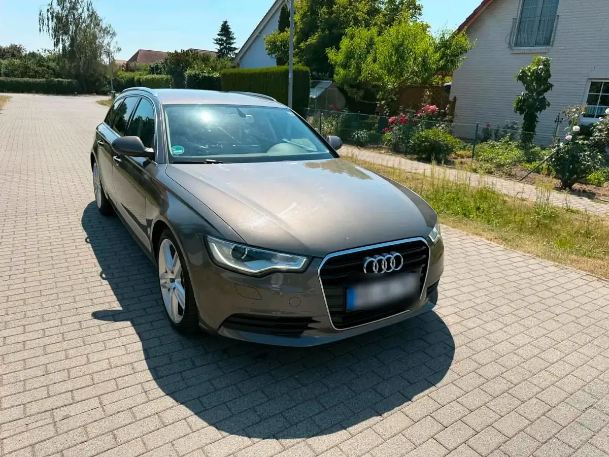 Gebraucht Audi A6 218 PS (160 kW) 2014 Andere farben Kombi