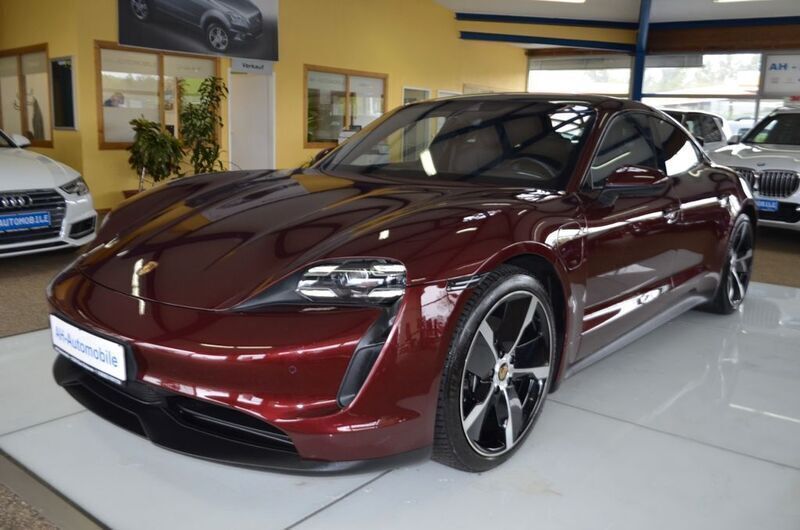 Violett Gebraucht 2021 Porsche Taycan 4S Limousine | 64.990 € (Fairer Preis) - Bild 1/4