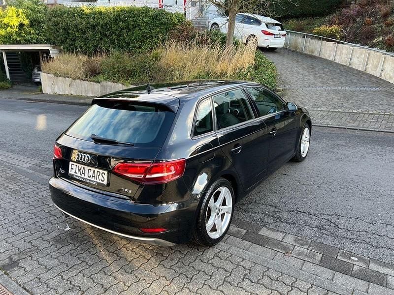 Gebraucht Audi A3 Sport 150 PS (110 kW) 2018 Schwarz Limousine