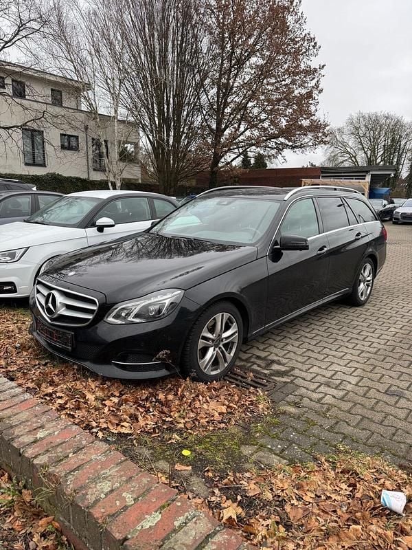 Gebraucht Mercedes E350 258 PS (189 kW) 2013 Schwarz Kombi