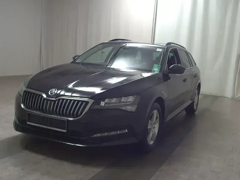Gebraucht Skoda Superb Ambition 150 PS (110 kW) 2022 Schwarzmagic perleffekt Kombi
