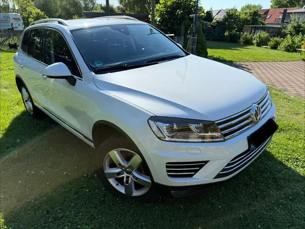 Gebraucht VW Touareg 262 PS (192 kW) 2016 Weiß SUV