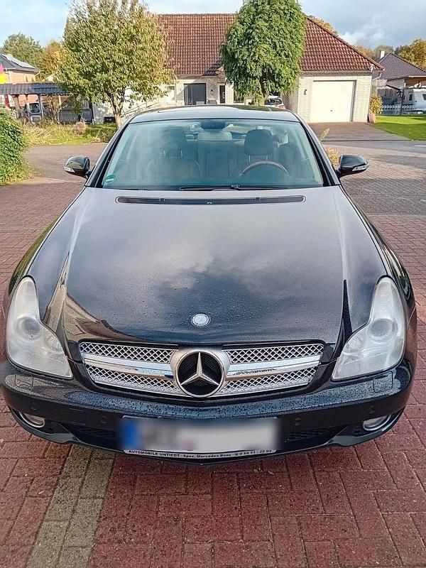 Schwarz Gebraucht 2008 Mercedes CLS320 Coupé | 8.999 € (Fairer Preis) - Bild 1/4