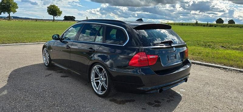 Gebraucht BMW 335 Performance 306 PS (225 kW) 2010 Schwarz Kombi