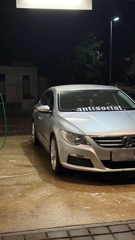 Silber Gebraucht 2010 VW Passat Coupé | 7.999 € (Fairer Preis) - Bild 1/4